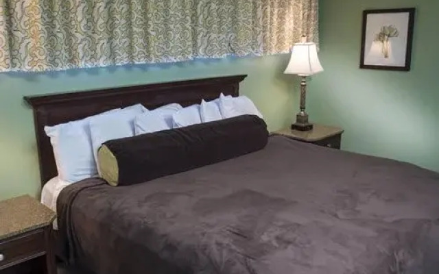 The Gardens Resort