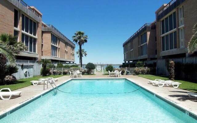 Channelview 214