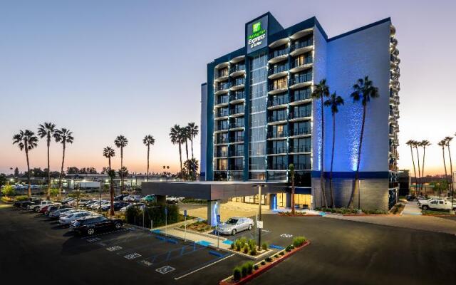 Holiday Inn Express Santa Ana (Disneyland Area-S.)