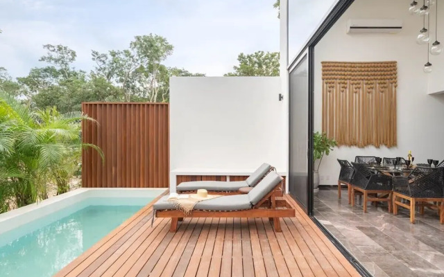 Karanda by Beach Please Tulum