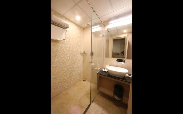 The Elite Lucknow Convention Hotel