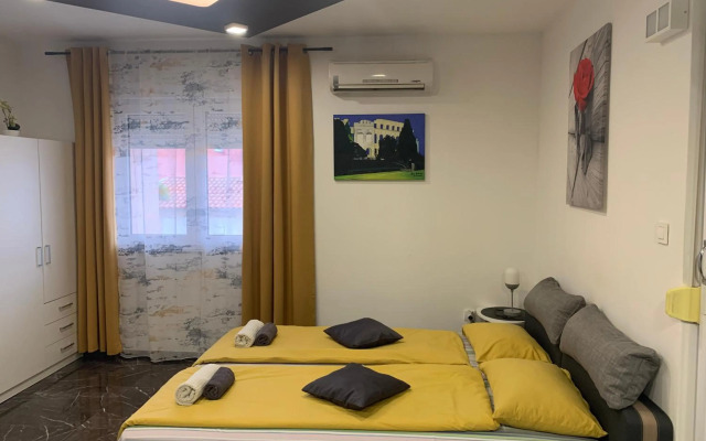 Studio apartman DAMA blizina amfiteatra i privatan parking