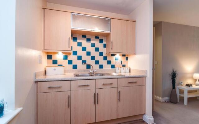 Central 2 bedroom apartment