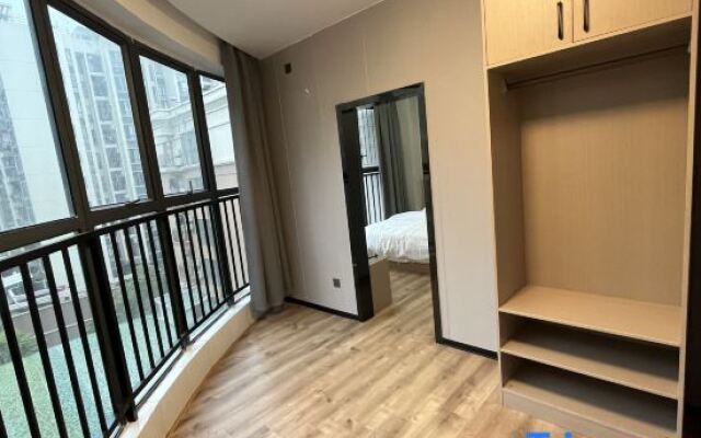 Zhongshan Baichuan Apartment