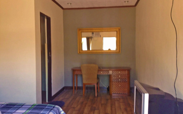 St. Louie Terraces Lodging House