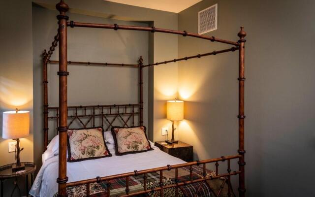 Hotel Broad Ripple