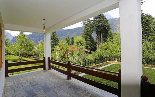OYO 2884 Delfryn Manali