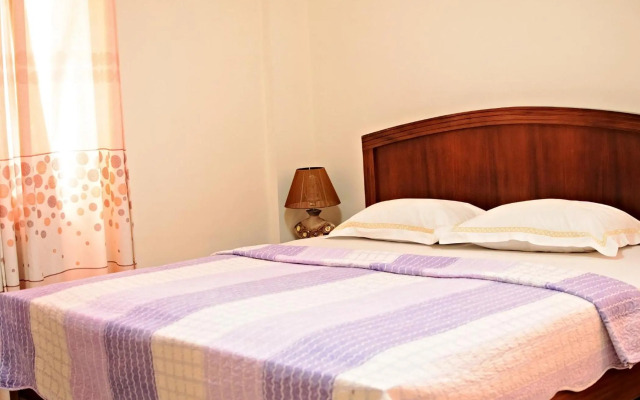 Regimanuel Apartments - Kwabenya