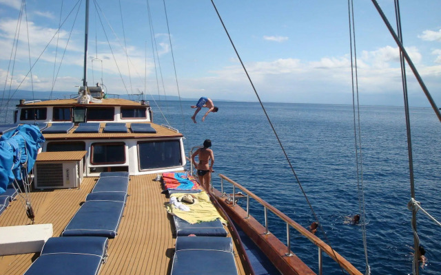 Venezia Boat & Breakfast Caicco Freedom