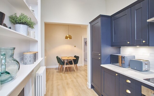 Host Stay Huntcliff View Apartment