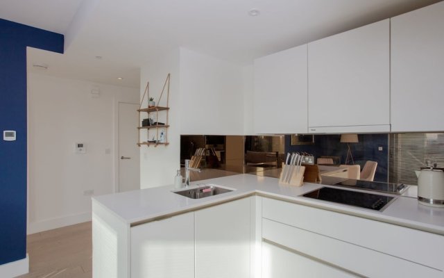 Contemporary 1 Bedroom Apartment in South London