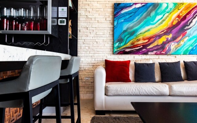 Elements Penthouse 24 3 Bedroom Condo by RedAwning