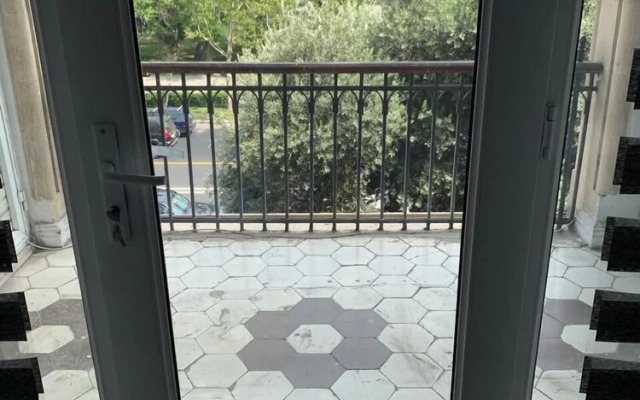Sea View Apartment in the Old City