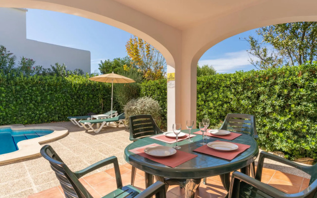 Villa Juanita Blanes