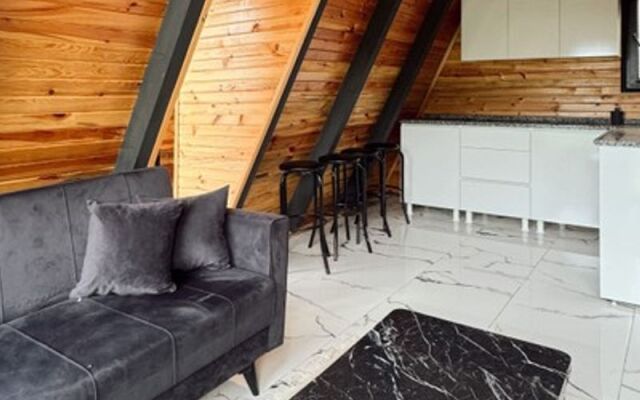 Ates Bocegi Mercan Bungalov