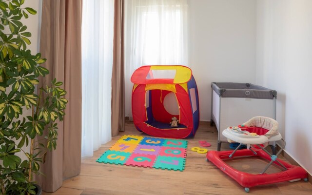 Beachfront Villa Seashell with Pool