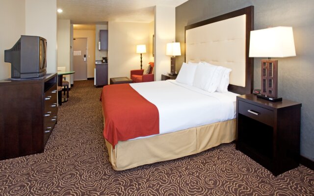 Holiday Inn Express & Suites Ogden by IHG