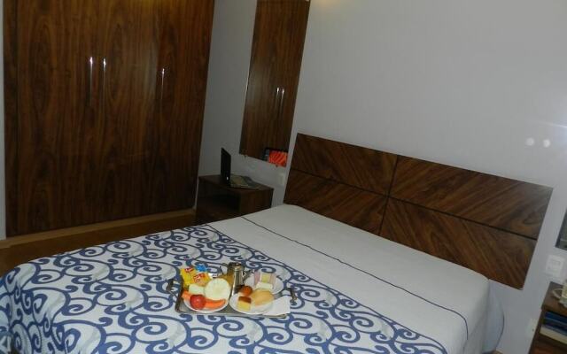 Graffiti Palace Hotel