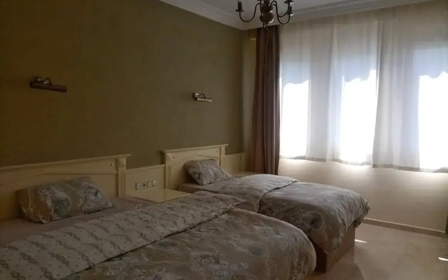 AL002 by Villaofsummer