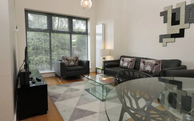 12 Blue Hill Park