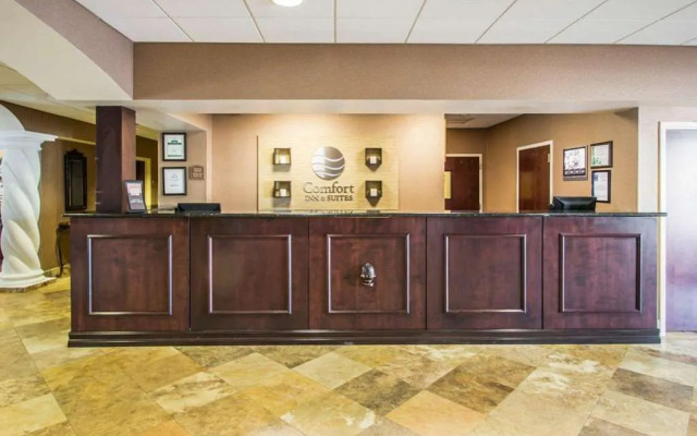 Comfort Inn & Suites