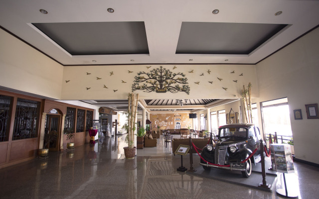 Royal Hotel and Convention Tretes