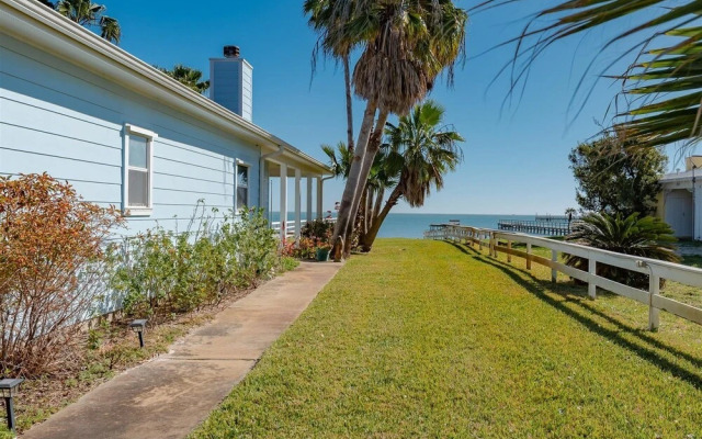 Crows Nest Apartment