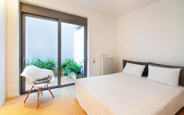 Elegant and Private Living by Neuvel