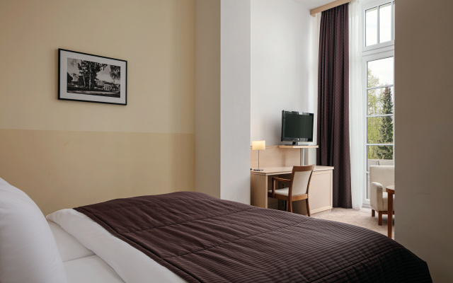 Harvey Spa Hotel - Image 5