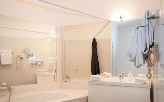 Tea Vienna City Hotel 