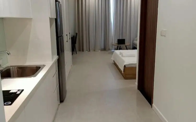 Luxury Scenia Bay Apartment with Seaview