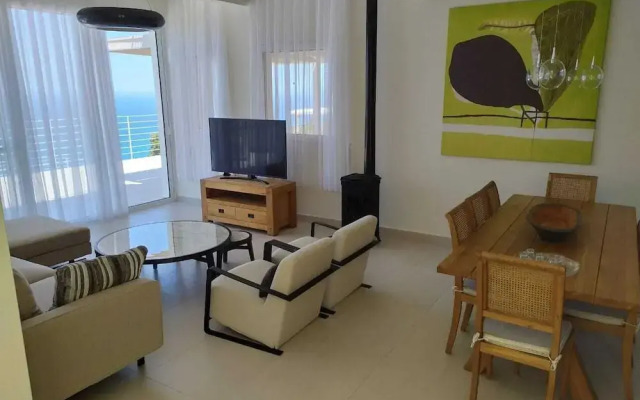 Okeanos Luxury Villas - Resort