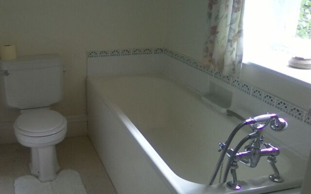 Newburgh House Bed & Breakfast