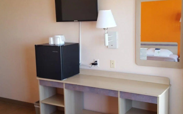 Super 8 by Wyndham Big Spring