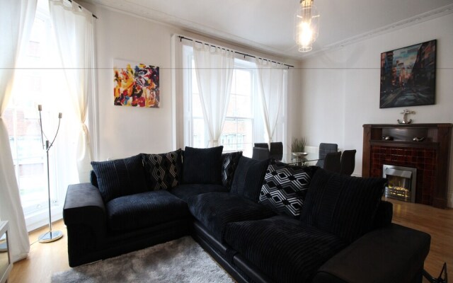 Kensington 3 Bed 2 Bath Apartment