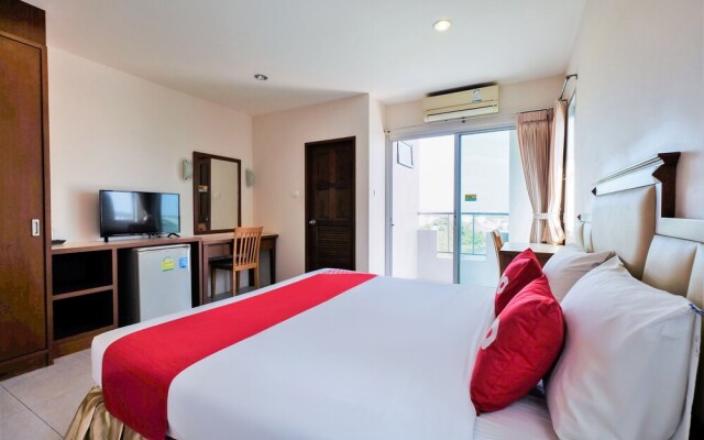 Lake View Phuket Place by OYO Rooms