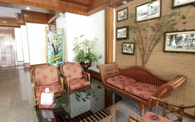 Nida Rooms White Gate 2 Walking