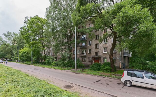 FlatHome24 on Yaroslavskiy 38