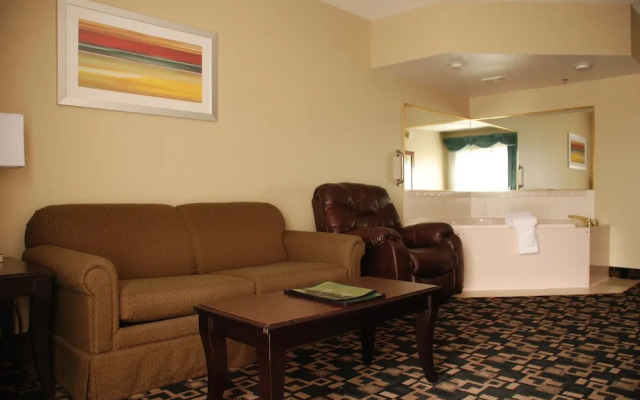 The Plaza Hotel & Suites Winona