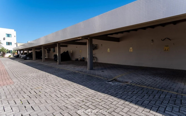 2 Bedroom Apart w/ Air 270m From the Beach Gps0102