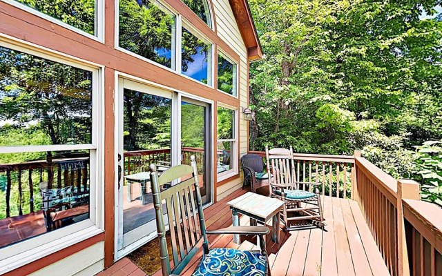 2637 Pisgah Forest - 3 Br Home
