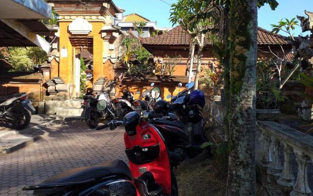 Puri Asri Bungalow