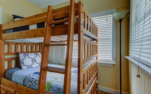 Clearwater Beach Cabana by RedAwning