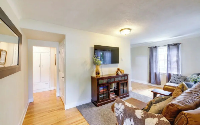 Charming Hamilton Hideaway: Half-mi to Main St!