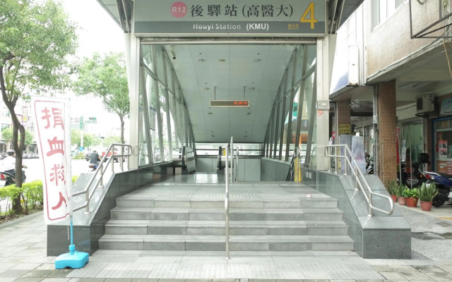 Paper Plane Hostel