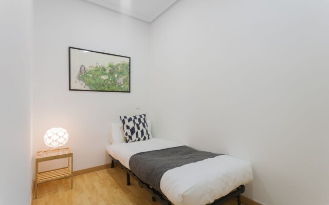Dobo Rooms - Cascorro Apartment