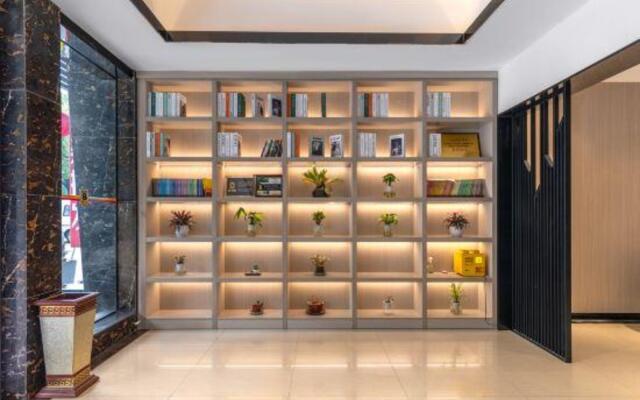 Super 8 Hotel (Shanghai Jinshan City Beach)