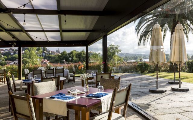 Parador De Tui