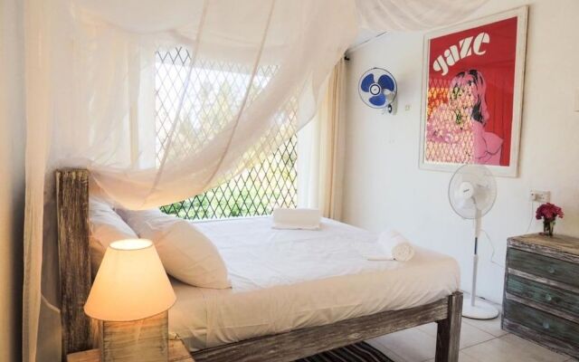 Baobab Beach House Bed and Breakfast