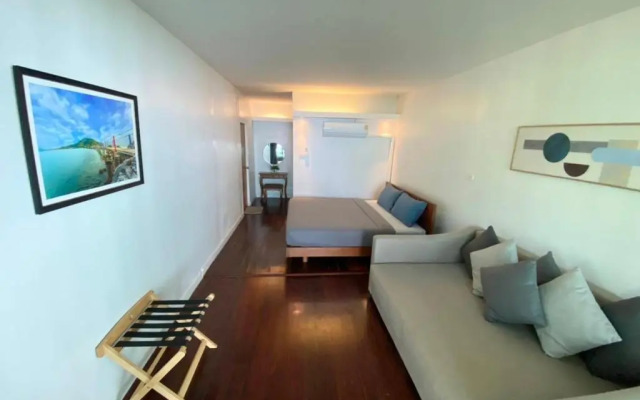 Anatta The Cliff House